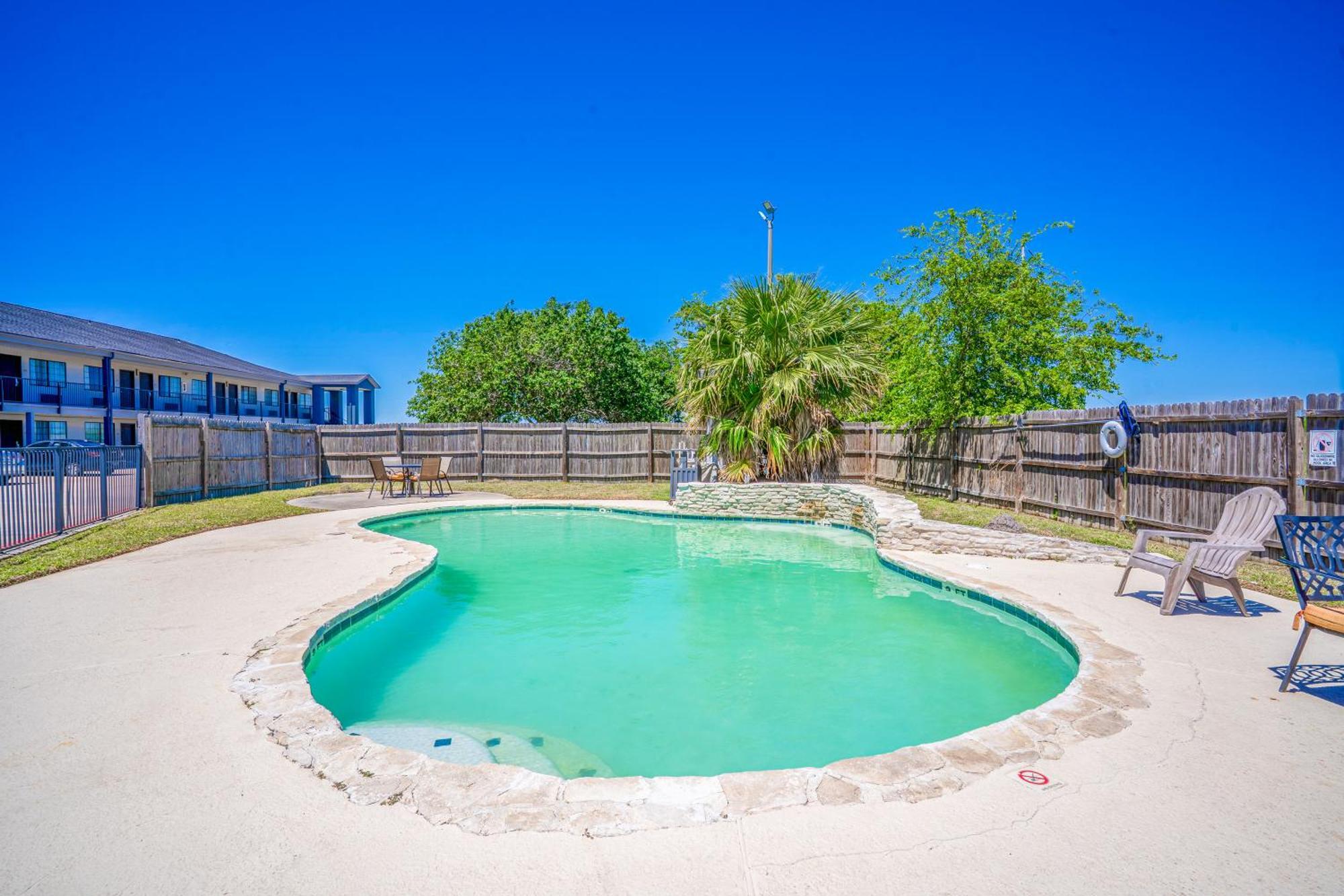 Executive Inn Port Lavaca By Oyo エクステリア 写真